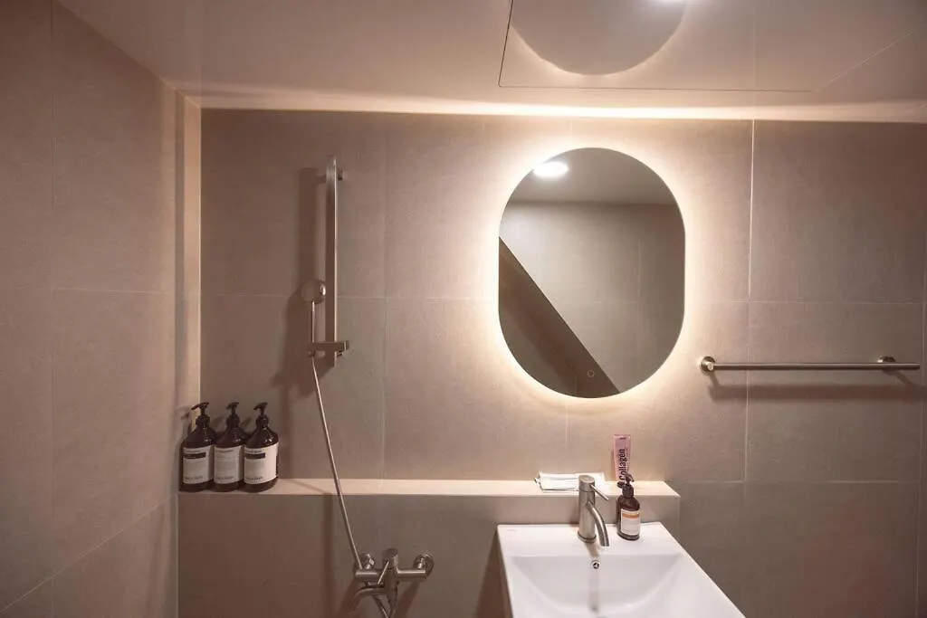 Stay Mukeum House Busan Apartment
